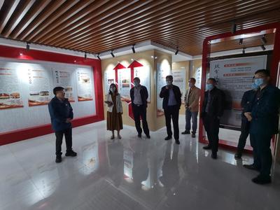 銘記黨史口號 弘揚中國精神——我院黨總支組織參觀校主題展覽館活動